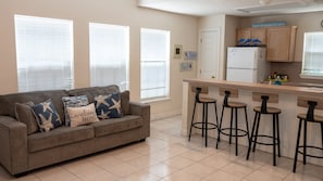 Condo, 1 Bedroom | Interior