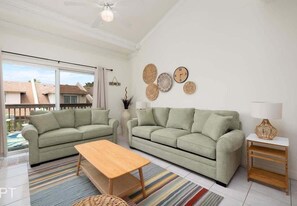 Condo, 2 Bedrooms | Living area