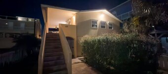 Pompano Beachview Home 4 Bedroom Home by RedAwning