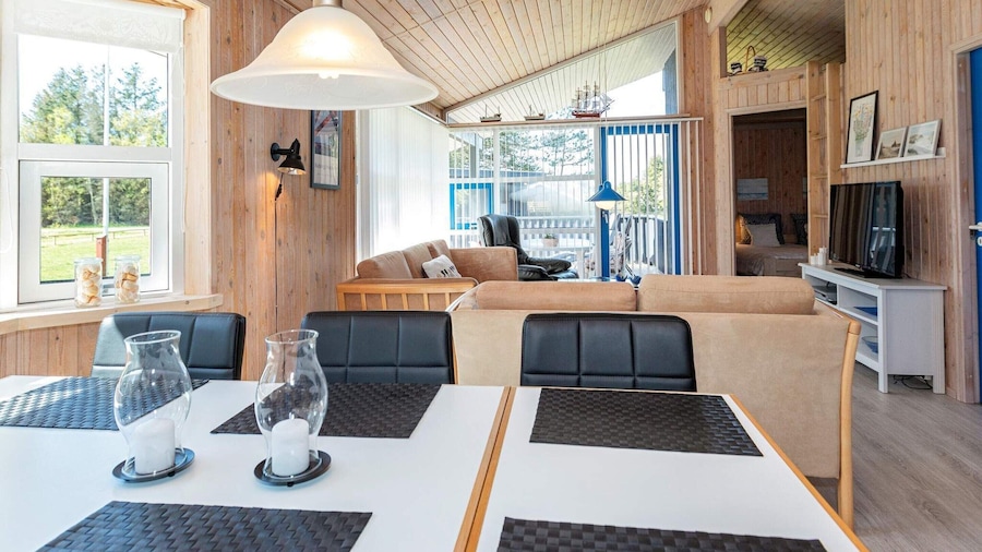 6 Person Holiday Home in Pandrup