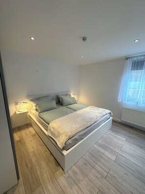 1 bedroom, desk, iron/ironing board, free WiFi