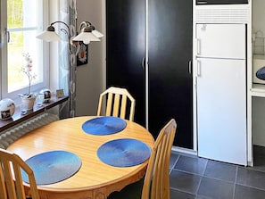 House | Dining - 3 Person Holiday Home in Svenstavik (Svenstavik)