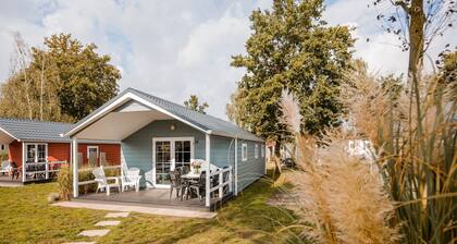 Chalet With Covered Terrace in the Leukermeer