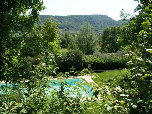 Pool - Holiday Home in Garda Near Lake & Pool (Garda)