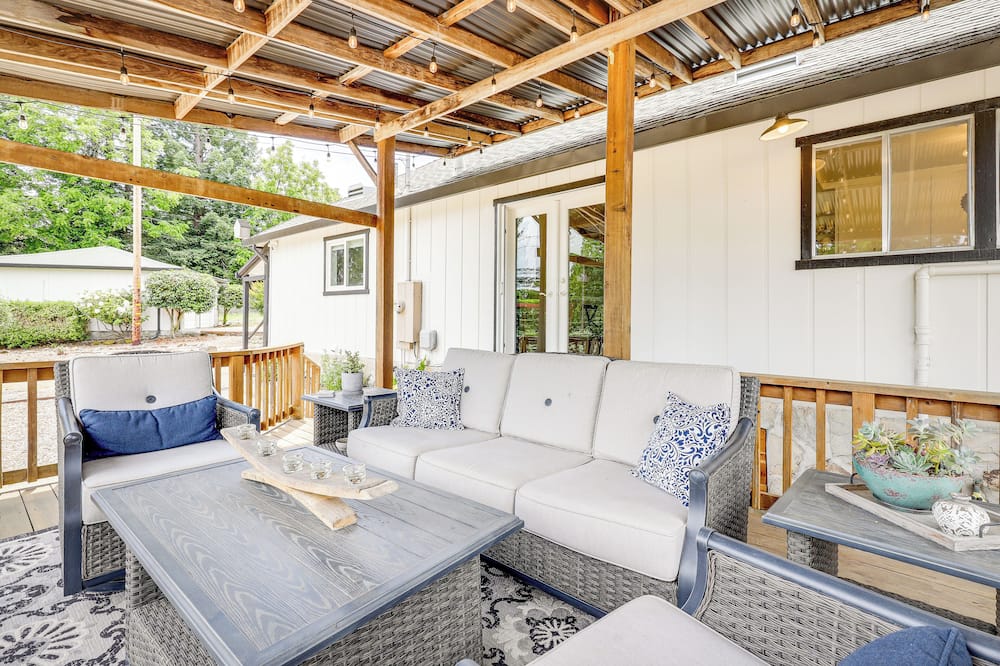Sonoma County Vacation Rental w/ Vineyard Views! - Freestone, CA