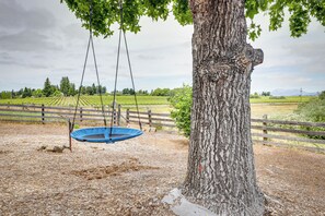 House (3 Bedrooms) | Interior - Sonoma County Vacation Rental w/ Vineyard Views! (Sebastopol)