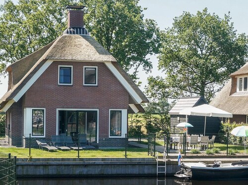 Villa in Friesland With Waterfront Garden
