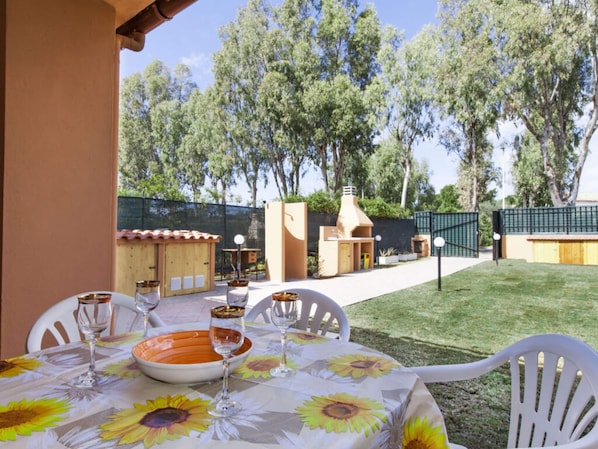 Outdoor dining - Ela - op Slechts een Paar Stappen van het Strand (Quartu Sant'Elena)