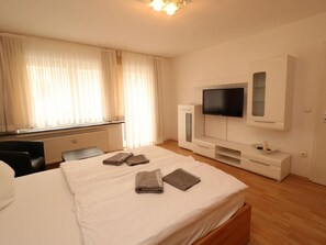 Apartment | 2 bedrooms, individually furnished, bed sheets - Cozy City Apartment (Essen)