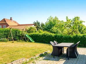 House | Outdoor dining - 6 Person Holiday Home in Nordborg (Nordborg)