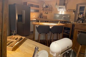 Apartment | Private kitchen | Oven, electric kettle, toaster - Holiday Home in St. Martin (Sankt Martin)
