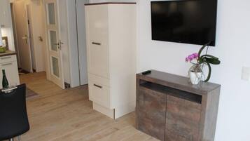 Appartement | Privékeuken | Een oven, een waterkoker, een broodrooster