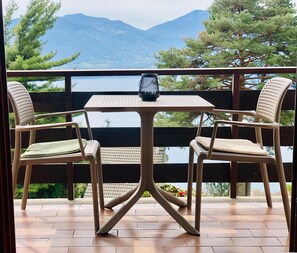 Villa | Balcón