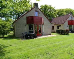 House | Outdoor dining