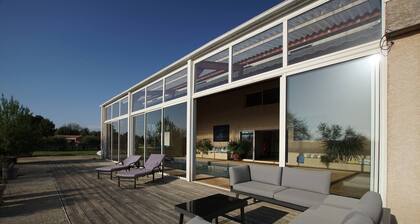 Villa de Rêve Entièrement Climatisée au Cœur du Minervois