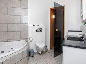 Apartment | Badezimmer