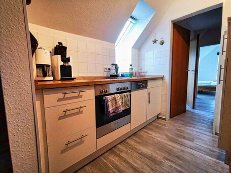 Apartment | Private kitchen | Oven, toaster