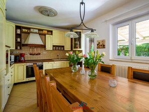 Oven, electric kettle, toaster - Villa Regenboog (Porec)