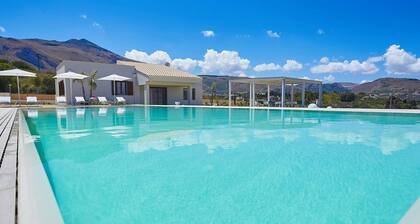 Belvilla by OYO Villa Etesiae