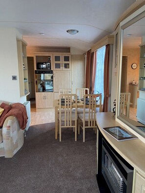 Interior - Luxury on a budget - Sea view 2 bed Caravan Puffin 14 (Tunstall)