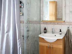 House | Bathroom