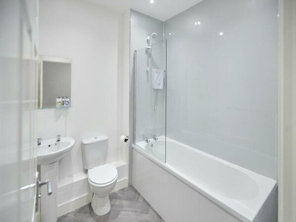 Apartment | Bathroom