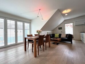 Dining - Savoir Vivre Modern Retreat (Endingen am Kaiserstuhl)