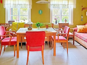 House | Dining