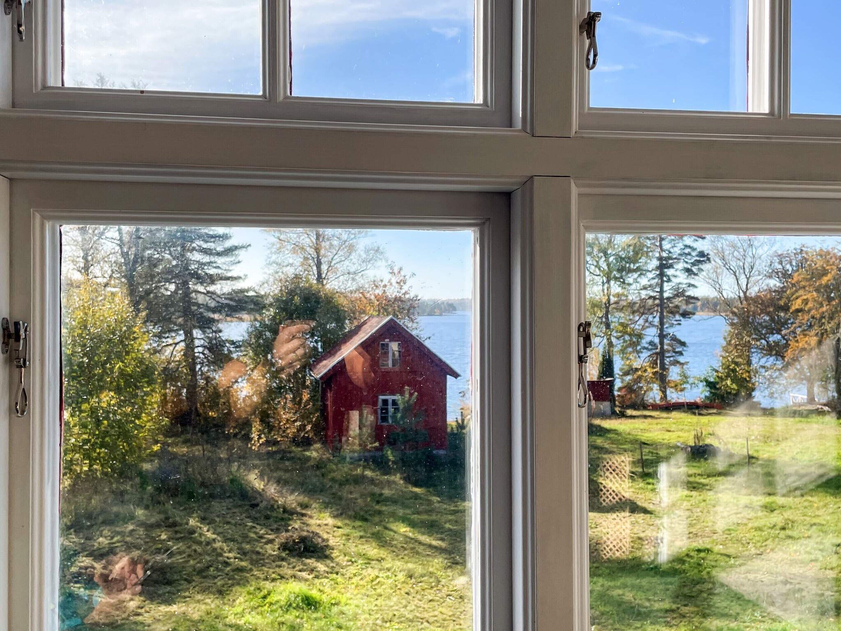 المنشأة من الداخل