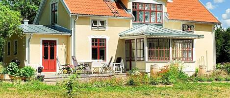 House | Exterior