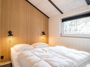 Room - 6 Person Holiday Home in Blavand (Blavand)