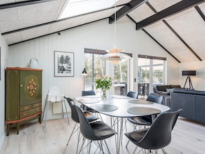 Dining - 6 Person Holiday Home in Blavand (Blavand)