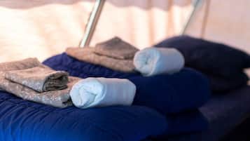 Tent | 3 bedrooms, individually furnished, bed sheets