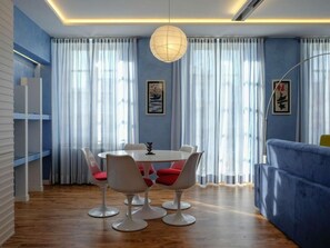 Dining - The Sarzana Suite (Sarzana)