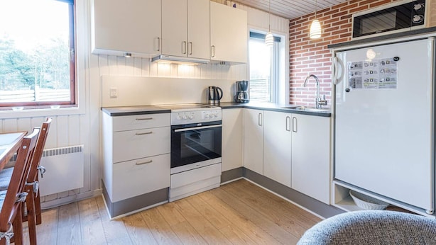 Private kitchen - 4 Person Holiday Home in Blavand (Blavand)
