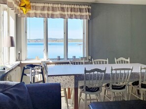 House | Dining