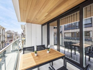 Dining - Dokside 2 Bedrooms on Floor 3 (Blankenberge)
