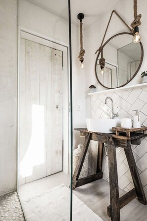 Apartment | Bathroom | Towels - Holiday Apartment Relaxing at the Monastery (Geisenheim)