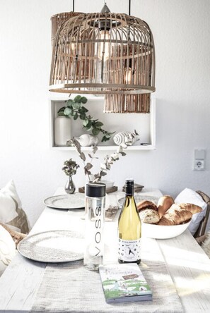 Dining - Holiday Apartment Relaxing at the Monastery (Geisenheim)