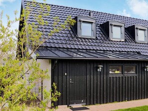 House | Exterior - 4 Star Holiday Home in Halmstad (Halmstad)