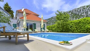 Villa | Basseng
