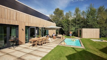 House | Outdoor dining