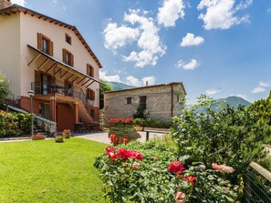 Villa | Exterior