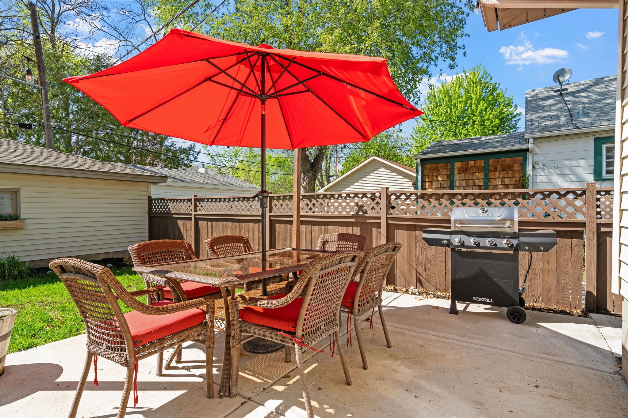 MINNeSTAY* Crystal Lake Clubhouse Modern | Families
