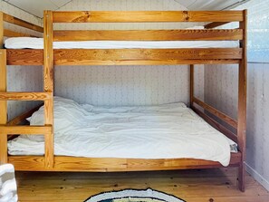 Casa | 4 quartos, individualmente mobiliados