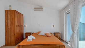 Unclassified image, 3 of 16, button - Apartments Villa Juric - Studio With Balcony (Baska Voda)