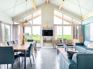 House | Dining - Group Accommodation With Wellness in Friesland (Akkrum)