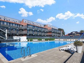 Apartment | Pool | Indoor pool, outdoor pool