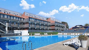 Appartement | Zwembad | Een buitenzwembad