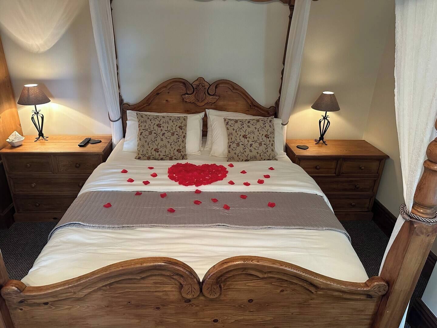 2 bedrooms, iron/ironing board, travel crib, free WiFi